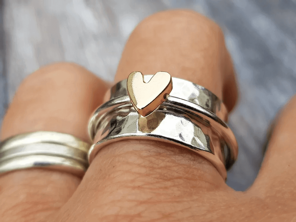 Mely - Anello d'argento con cuore dorato